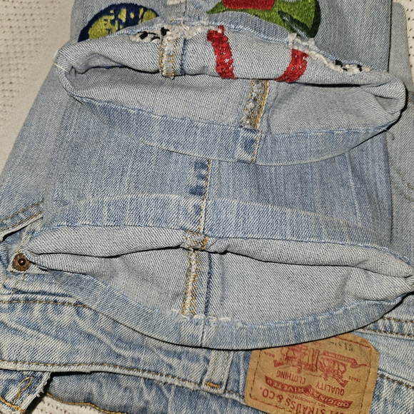 Levis Jeans w/ Marvin the Martian - Picture 8 of 8